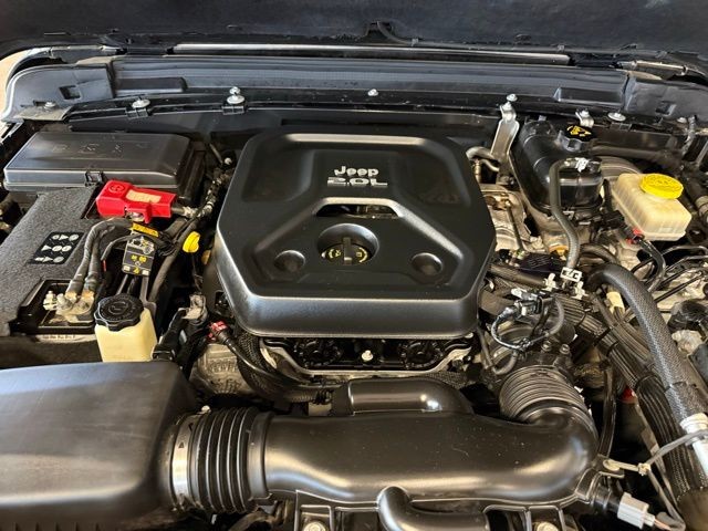 Jeep Wrangler Unlimited Vehicle Full-screen Gallery Image 30