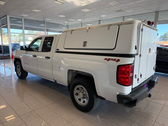 Chevrolet Silverado 1500 LD Vehicle Full-screen Gallery Image 05