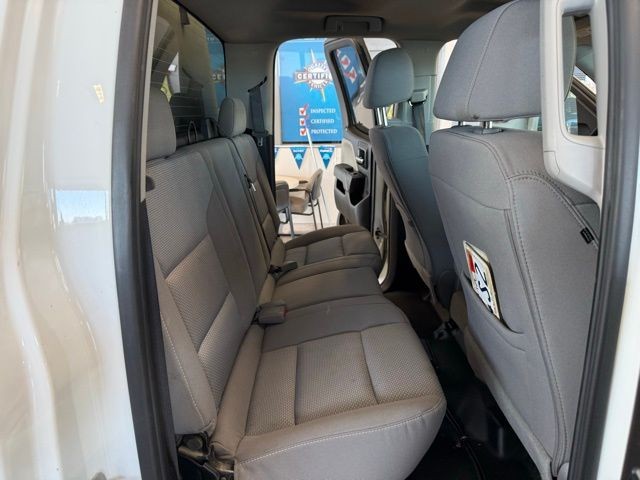 Chevrolet Silverado 1500 LD Vehicle Full-screen Gallery Image 23