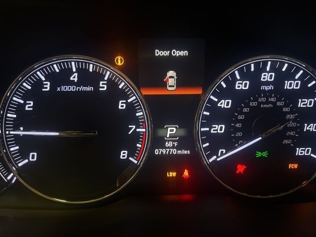 Acura RLX Vehicle Full-screen Gallery Image 23