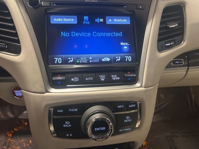 Acura RLX Vehicle Full-screen Gallery Image 24