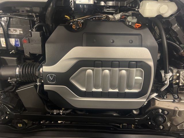 Acura RLX Vehicle Full-screen Gallery Image 31