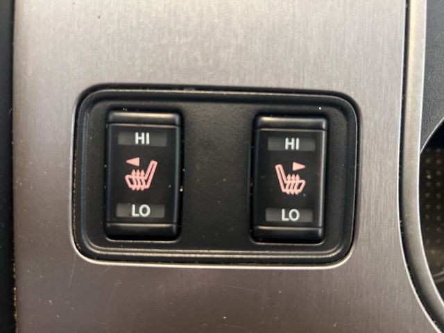 Nissan Murano Vehicle Full-screen Gallery Image 31