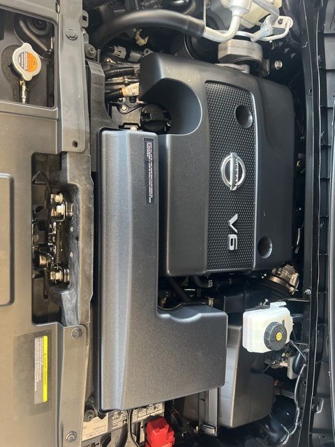 Nissan Murano Vehicle Full-screen Gallery Image 32