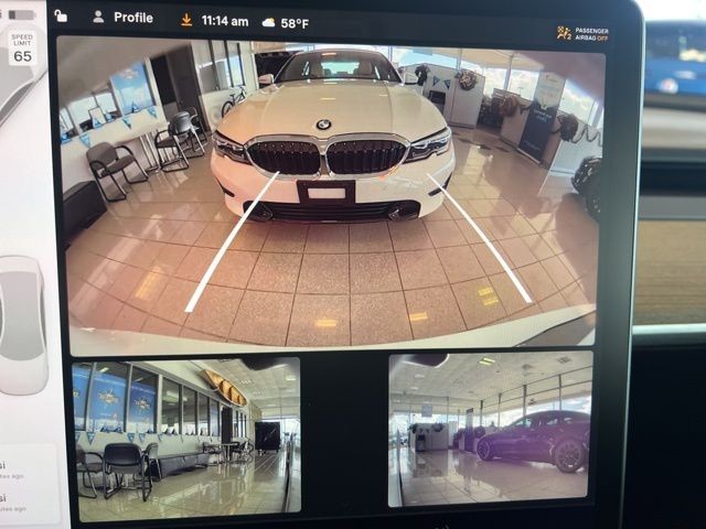 Tesla Model Y Vehicle Full-screen Gallery Image 26