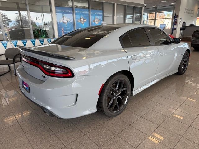 Dodge Charger Vehicle Full-screen Gallery Image 03
