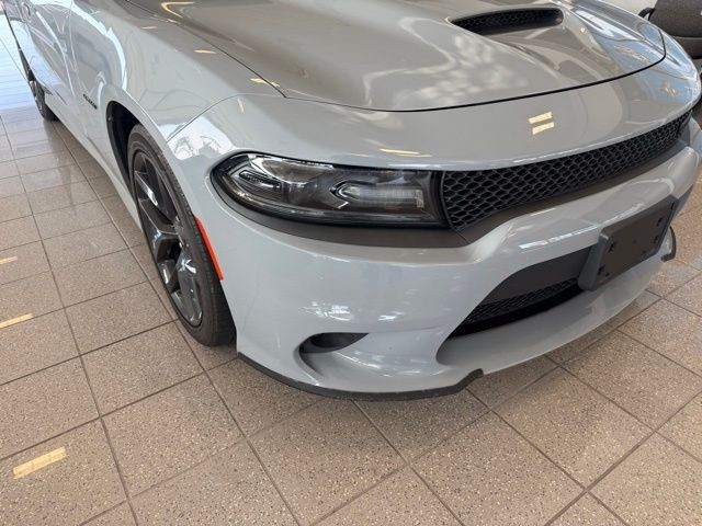 Dodge Charger Vehicle Full-screen Gallery Image 08