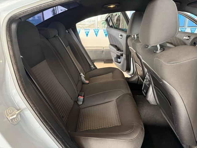 Dodge Charger Vehicle Full-screen Gallery Image 23