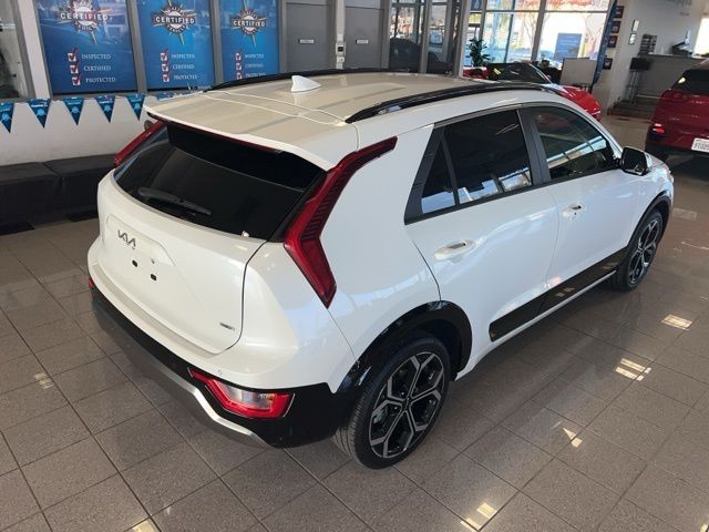 Kia Niro Vehicle Full-screen Gallery Image 05