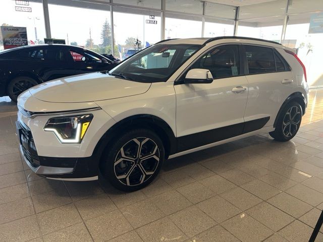 Kia Niro Vehicle Full-screen Gallery Image 12