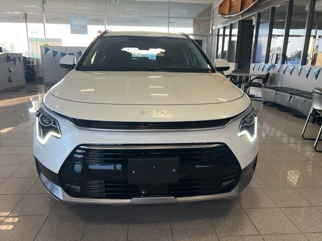 Kia Niro Vehicle Full-screen Gallery Image 15