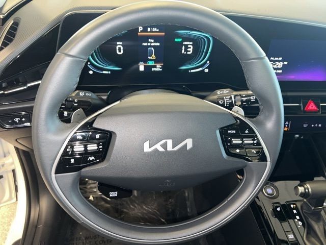 Kia Niro Vehicle Full-screen Gallery Image 20