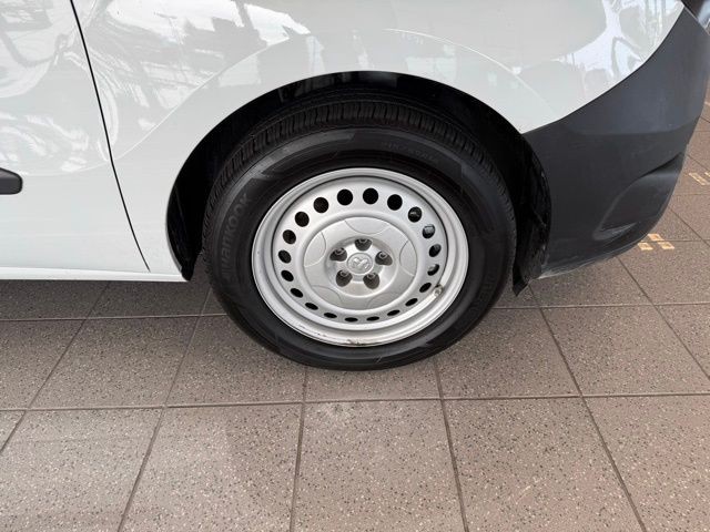 Ram ProMaster City Cargo Van Vehicle Full-screen Gallery Image 10