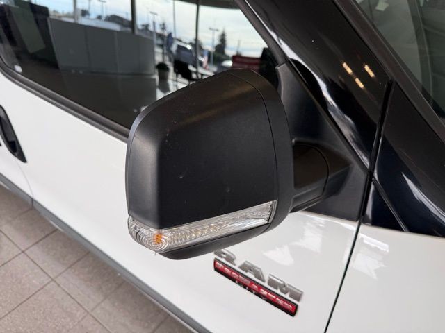 Ram ProMaster City Cargo Van Vehicle Full-screen Gallery Image 11