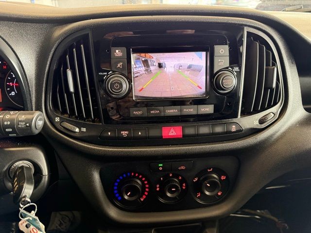 Ram ProMaster City Cargo Van Vehicle Full-screen Gallery Image 14