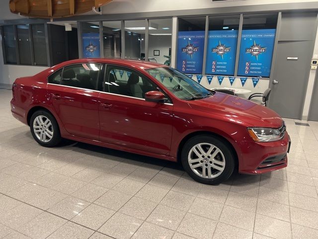 Volkswagen Jetta Vehicle Full-screen Gallery Image 04