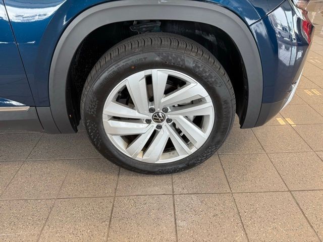 Volkswagen Atlas Vehicle Full-screen Gallery Image 10