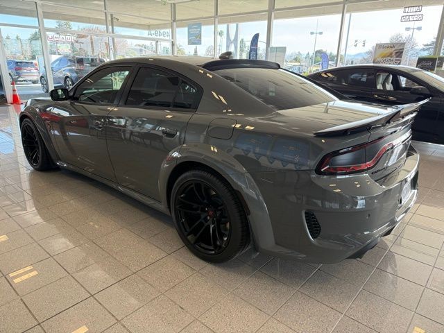 Dodge Charger Vehicle Full-screen Gallery Image 05