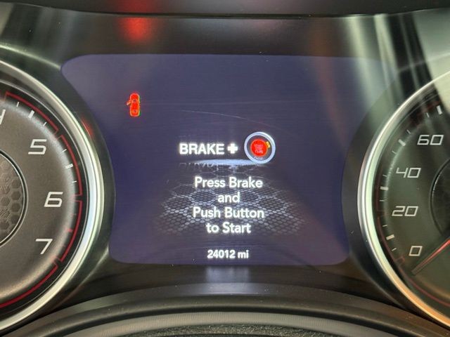 Dodge Charger Vehicle Full-screen Gallery Image 13