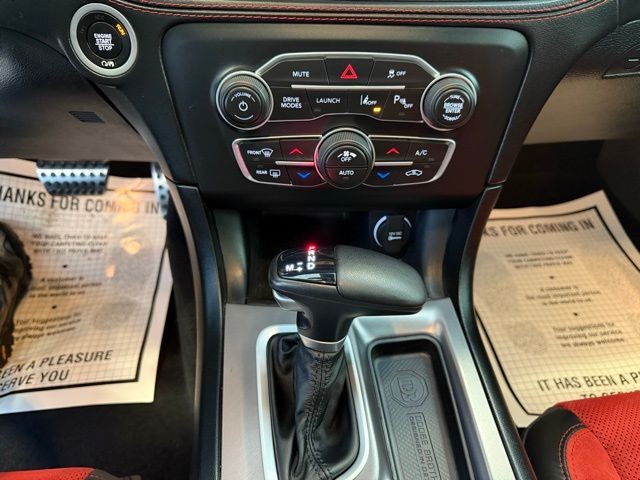 Dodge Charger Vehicle Full-screen Gallery Image 16