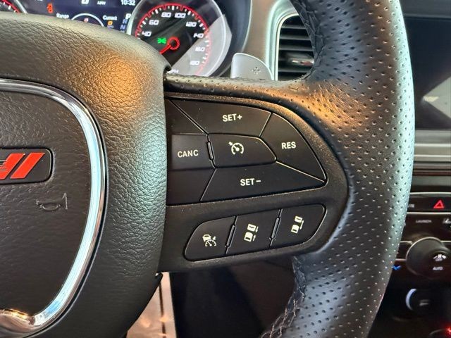 Dodge Charger Vehicle Full-screen Gallery Image 17