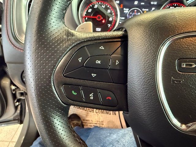 Dodge Charger Vehicle Full-screen Gallery Image 18