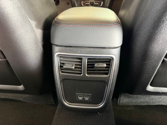 Dodge Charger Vehicle Full-screen Gallery Image 25