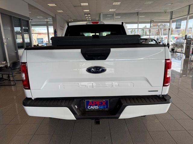 Ford F-150 Vehicle Full-screen Gallery Image 04