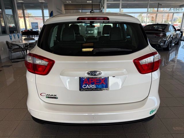 Ford C-Max Energi Vehicle Full-screen Gallery Image 04