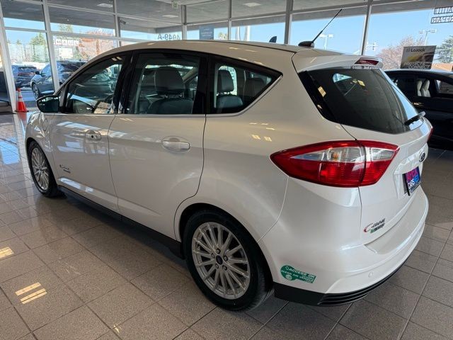 Ford C-Max Energi Vehicle Full-screen Gallery Image 05