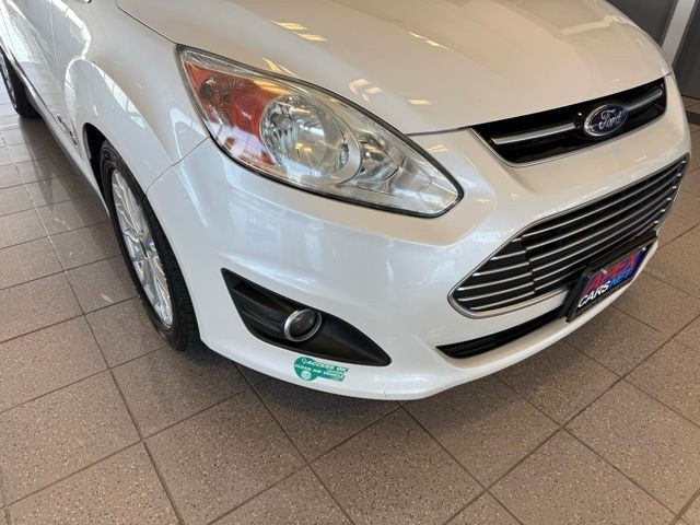 Ford C-Max Energi Vehicle Full-screen Gallery Image 08