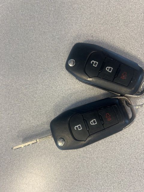 Ford Super Duty F-250 SRW Vehicle Full-screen Gallery Image 31