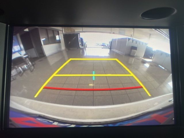 Lexus ES Vehicle Full-screen Gallery Image 28