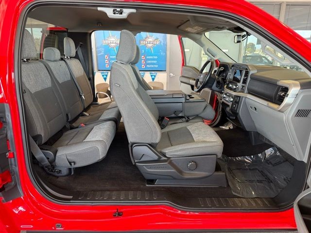 Ford F-150 Vehicle Full-screen Gallery Image 26