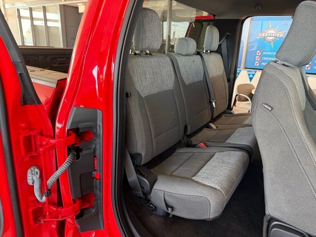 Ford F-150 Vehicle Full-screen Gallery Image 27