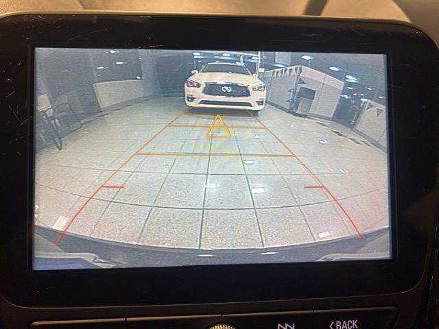 Chevrolet Volt Vehicle Full-screen Gallery Image 25