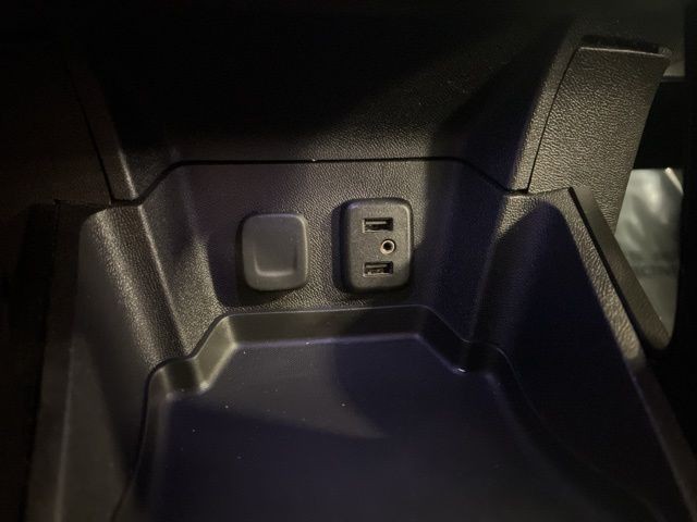 Chevrolet Volt Vehicle Full-screen Gallery Image 27