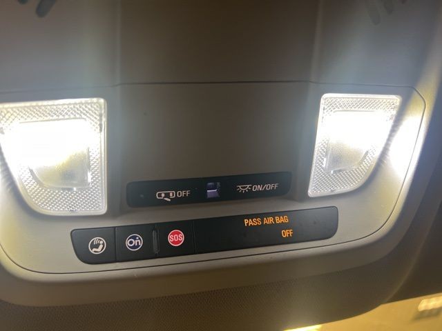 Chevrolet Volt Vehicle Full-screen Gallery Image 30