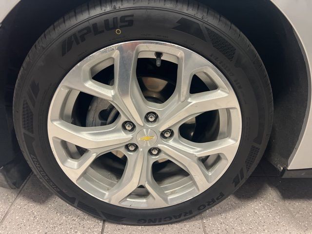 Chevrolet Volt Vehicle Full-screen Gallery Image 38