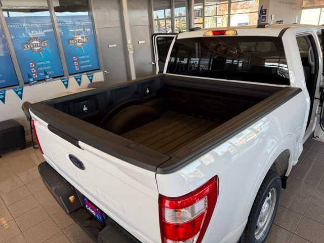 Ford F-150 Vehicle Full-screen Gallery Image 22