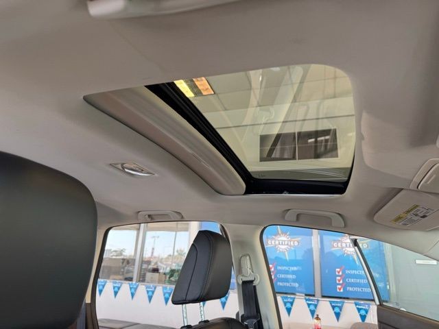 Honda CR-V Vehicle Full-screen Gallery Image 27