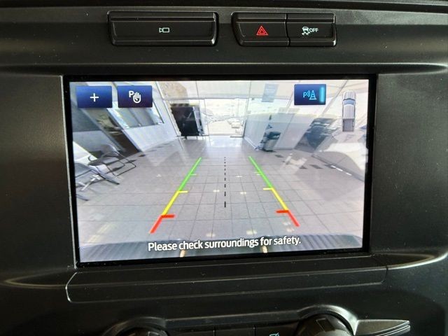 Ford F-150 Vehicle Full-screen Gallery Image 14