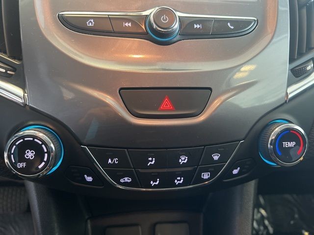 Chevrolet Cruze Vehicle Full-screen Gallery Image 20