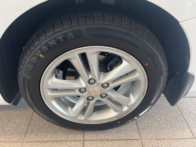 Chevrolet Cruze Vehicle Full-screen Gallery Image 26