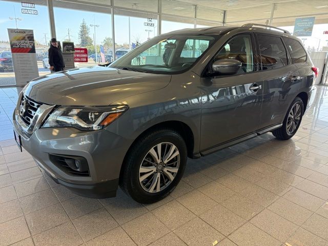 Nissan Pathfinder Vehicle Full-screen Gallery Image 06