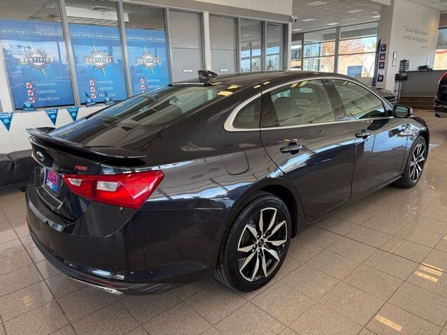 Chevrolet Malibu Vehicle Full-screen Gallery Image 03