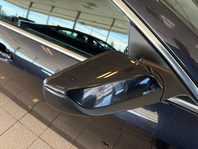 Chevrolet Malibu Vehicle Full-screen Gallery Image 11