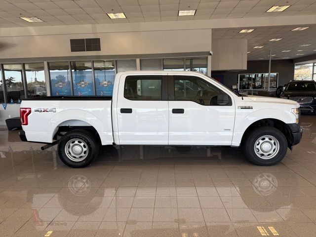 Ford F-150 Vehicle Full-screen Gallery Image 02