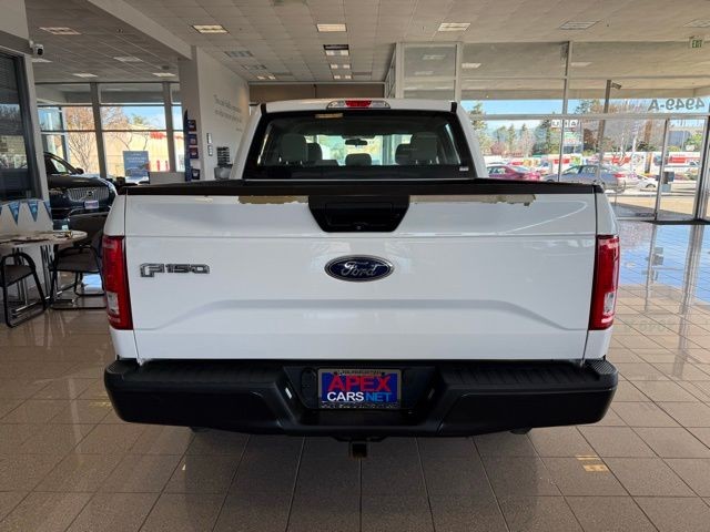 Ford F-150 Vehicle Full-screen Gallery Image 04