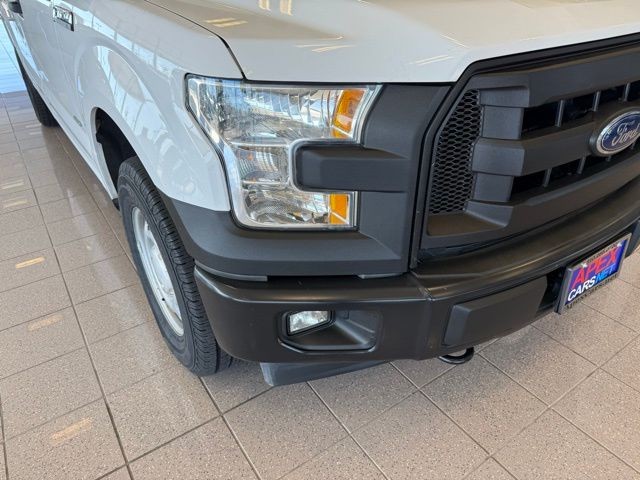 Ford F-150 Vehicle Full-screen Gallery Image 09